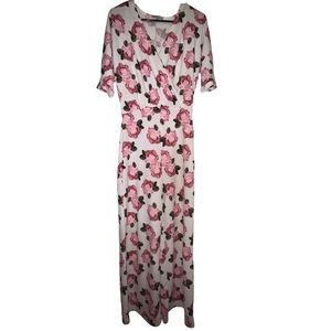 Charlotte Russe Roses V-Neck Wide Leg Jumpsuit Size S fits like a Large